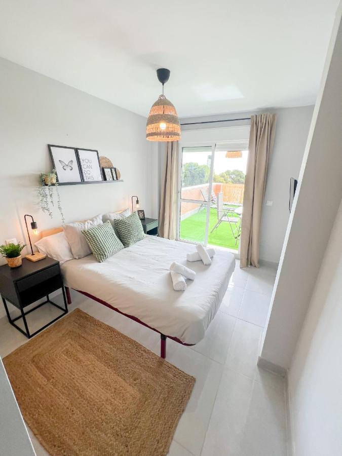 Cozy Apartment With Large Terrace Torremolinos Exteriör bild