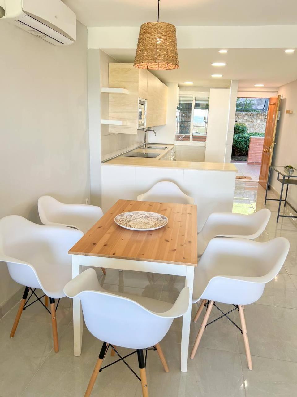 Cozy Apartment With Large Terrace Torremolinos Exteriör bild