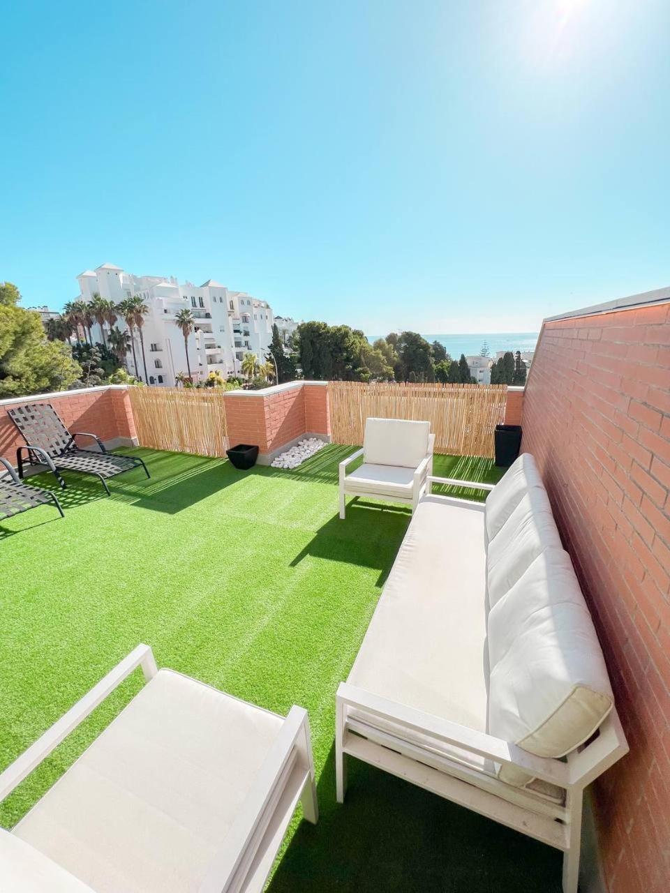 Cozy Apartment With Large Terrace Torremolinos Exteriör bild